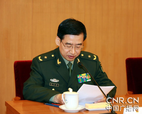國防科學技術大學校長張育林代表進行大會發言，就提高國防科技自主創新能力提出5點建議。中廣軍事記者陶宏祥攝影