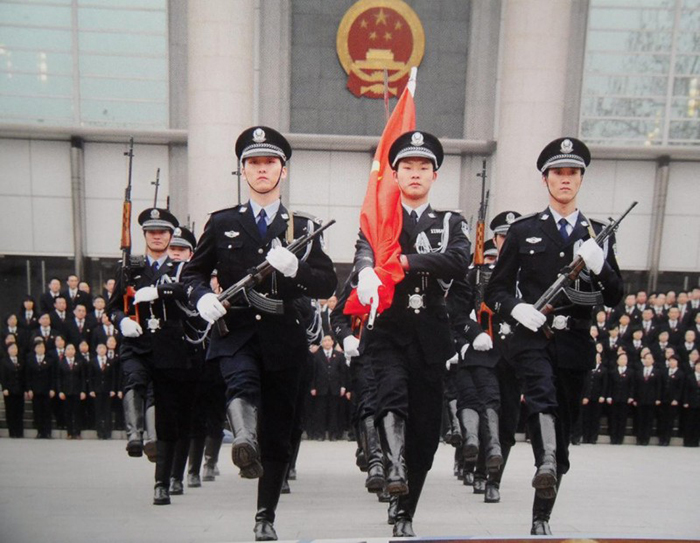 中軍軍弘傳承革命基因忠誠守護國家利益